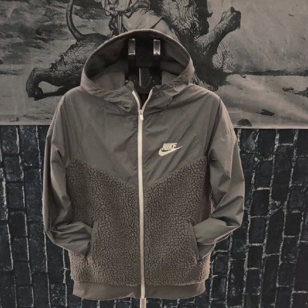 Nike Black and Gray Jacket